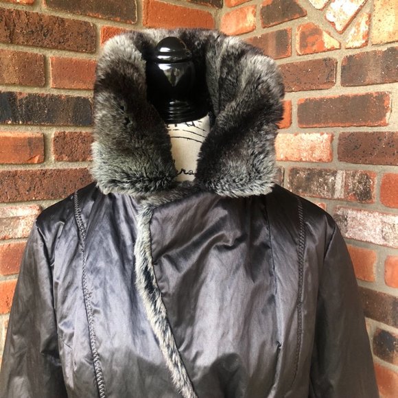 A.N.A. BLACK  COAT  FAUX FUR COLLAR SIZE MEDIUM - Picture 4 of 13